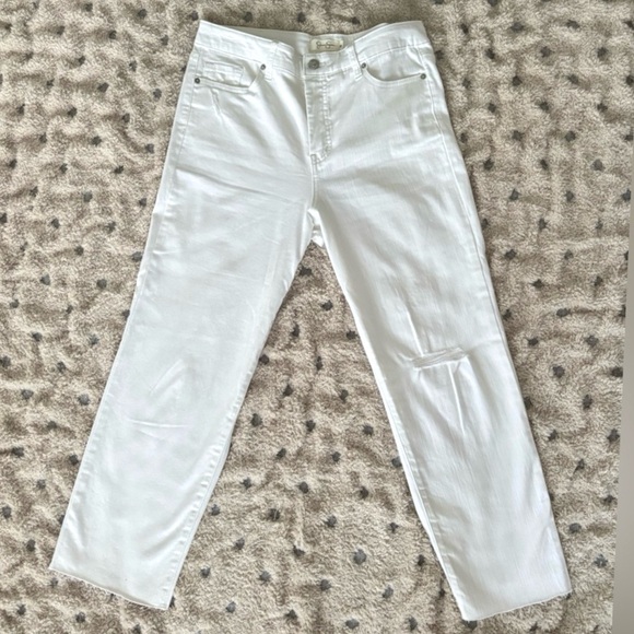 Jessica Simpson High Rise Straight Leg Ankle Cutoff Frayed Jeans  29 White - Picture 2 of 11